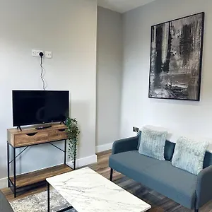 Stylish 2 Bedroom Apartment