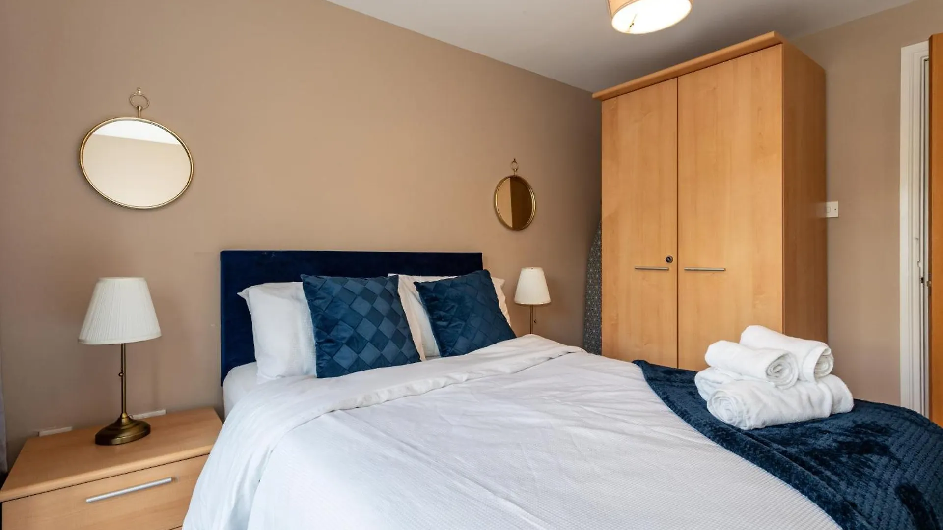 Slane Stay, Belfast United Kingdom
